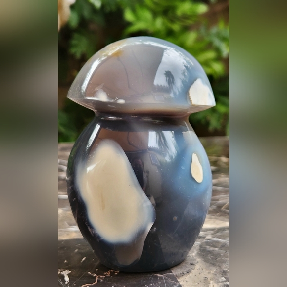 Grey Blue Orca Agate Fat Mushroom Carving- Large - Picture 6 of 16